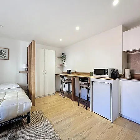 4 Modernes Climatises 8 Personnes 아파트 *